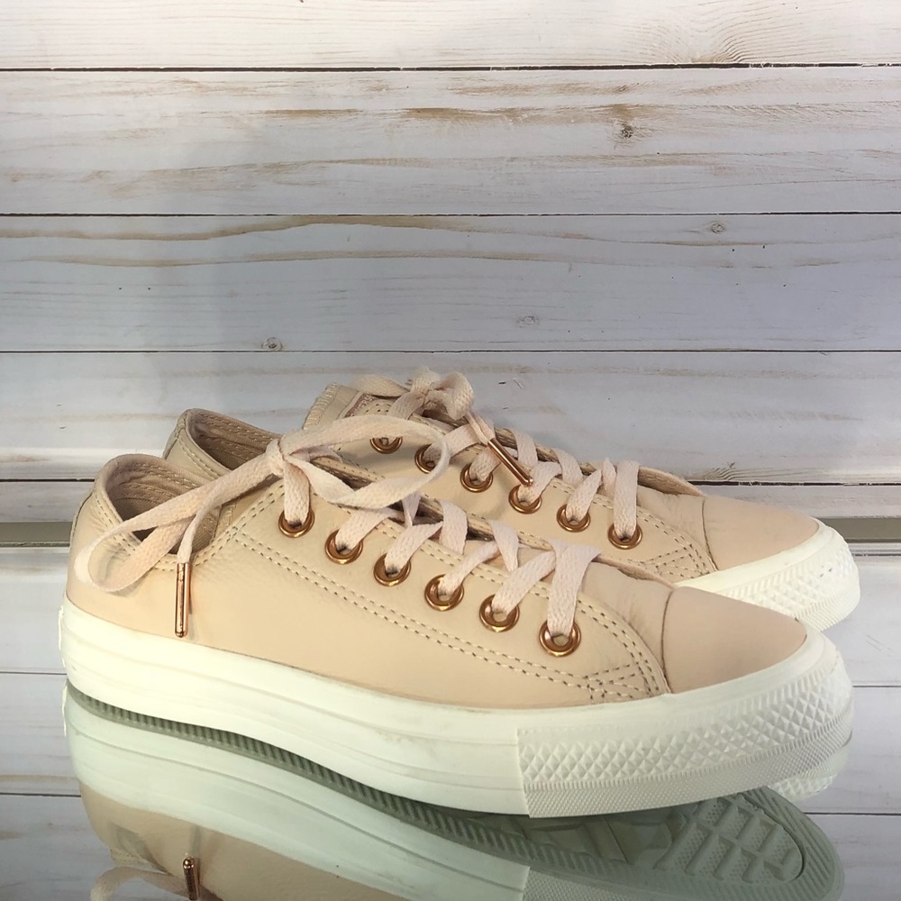NWOT Converse Leather Peach Sneakers